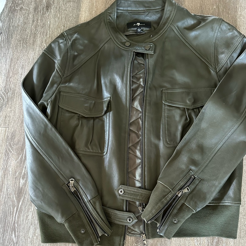 New with tags authentic 7 for mankind large Leather olive green moto jacket